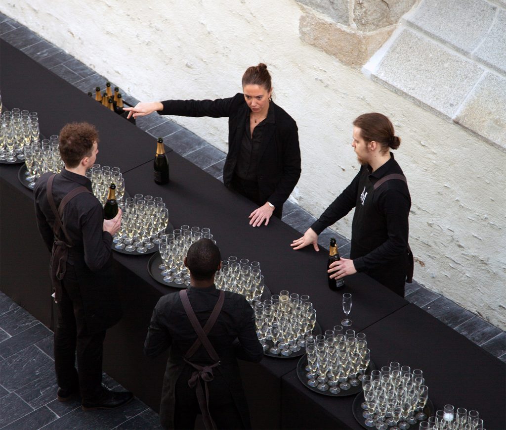 Traiteur Rennes et Grand Ouest Maitre dhotel Monsieur M Traiteur Rennes et Grand Ouest Maitre dhotel Monsieur M